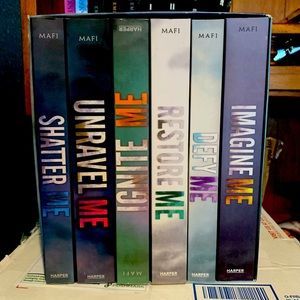 Shatter Me 6 Book Series by Mafi